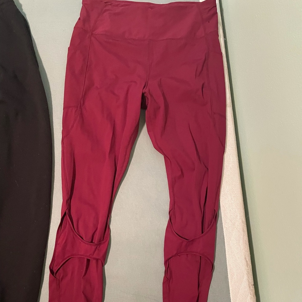 Red leggings sport